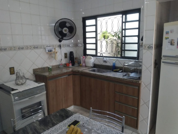 Imagem Imóvel com 5 Quartos à Venda, 250 m² em Piracicamirim - Piracicaba Imagem Imóvel com 5 Quartos à Venda, 250 m² em Piracicamirim - Piracicaba