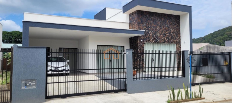 Casa com 3 Quartos à Venda, 175 m² em Ubatuba - São Francisco Do Sul