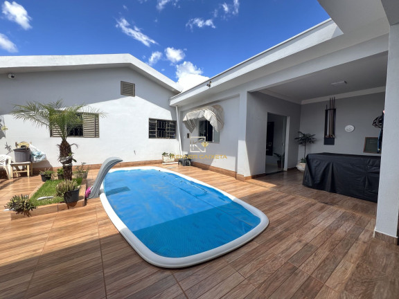 Imagem Casa com 3 Quartos à Venda, 199 m² em Residencial Barreiro - Patos De Minas Imagem Casa com 3 Quartos à Venda, 199 m² em Residencial Barreiro - Patos De Minas