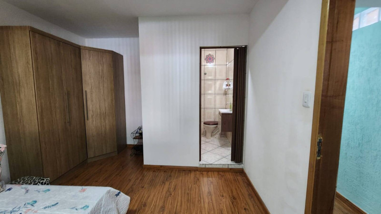 Imagem Casa com 3 Quartos à Venda, 125 m² em Parque Jandaia - Carapicuíba
