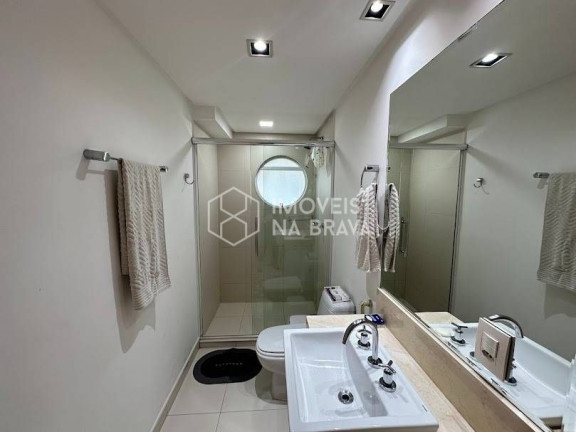 Imagem Apartamento com 4 Quartos para Temporada, 135 m² em Centro - Balneário Camboriú