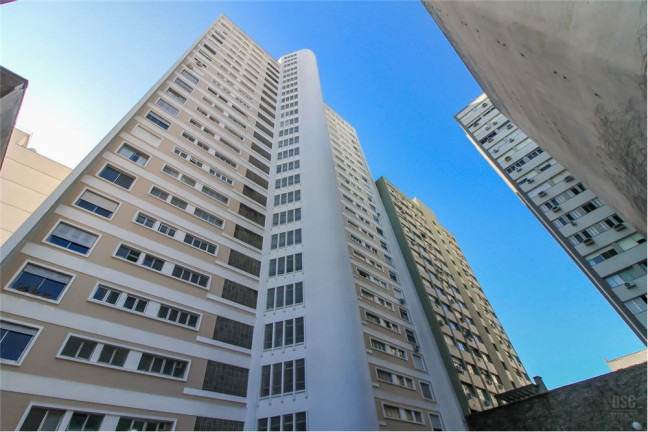 Imagem Apartamento com 4 Quartos à Venda, 207 m² em Centro Histórico - Porto Alegre Imagem Apartamento com 4 Quartos à Venda, 207 m² em Centro Histórico - Porto Alegre
