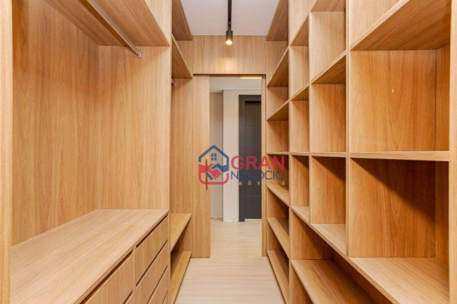 Imagem Sobrado com 3 Quartos à Venda, 191 m² em Santa Felicidade - Curitiba Imagem Sobrado com 3 Quartos à Venda, 191 m² em Santa Felicidade - Curitiba