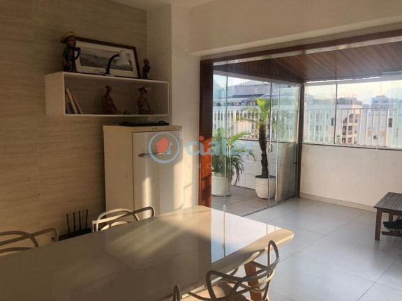 Imagem Imóvel com 3 Quartos à Venda, 193 m² em Botafogo - Rio De Janeiro Imagem Imóvel com 3 Quartos à Venda, 193 m² em Botafogo - Rio De Janeiro