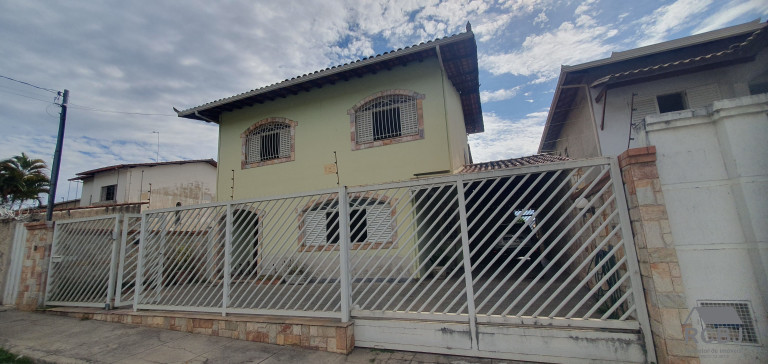 Imagem Sobrado com 6 Quartos à Venda, em Centro - Esmeraldas Imagem Sobrado com 6 Quartos à Venda, em Centro - Esmeraldas