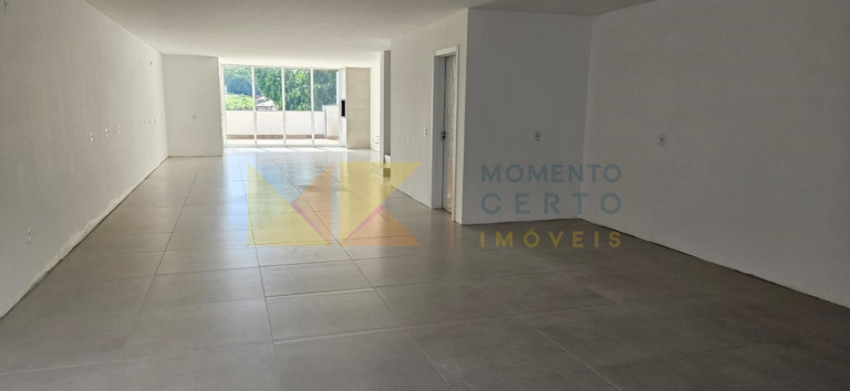 Imagem Sobrado com 3 Quartos à Venda, 263 m² em Velha - Blumenau Imagem Sobrado com 3 Quartos à Venda, 263 m² em Velha - Blumenau