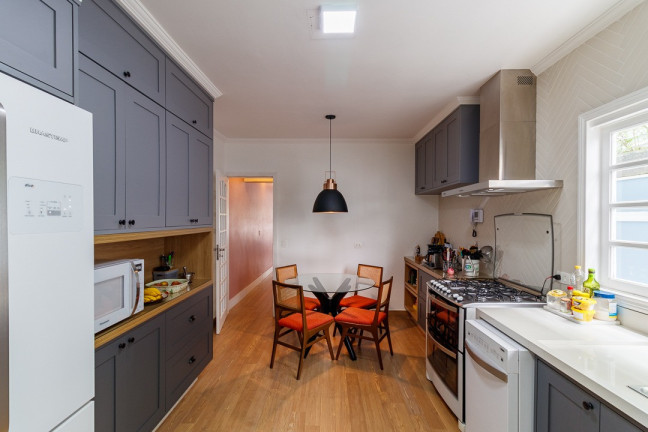Imagem Sobrado com 3 Quartos à Venda, 222 m² em Morumbi - São Paulo Imagem Sobrado com 3 Quartos à Venda, 222 m² em Morumbi - São Paulo