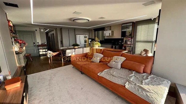 Imagem Apartamento com 3 Quartos à Venda, 183 m² em Centro - Balneário Camboriú Imagem Apartamento com 3 Quartos à Venda, 183 m² em Centro - Balneário Camboriú