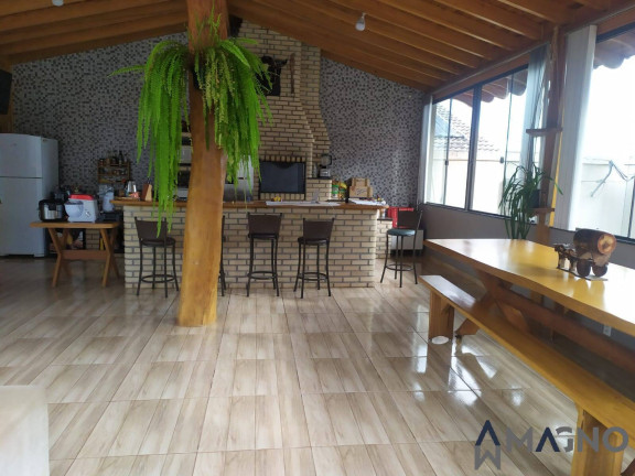 Imagem Casa com 3 Quartos à Venda, 715 m² em Canadá - Cascavel Imagem Casa com 3 Quartos à Venda, 715 m² em Canadá - Cascavel