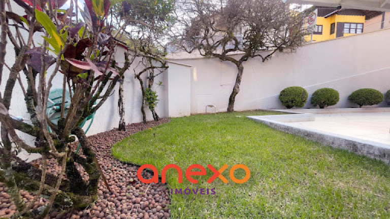 Imagem Casa com 4 Quartos à Venda, 313 m² em Centro - Blumenau