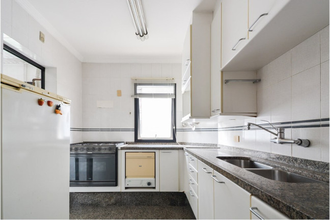 Imagem Imóvel com 4 Quartos à Venda, 160 m² em Vila Suzana - São Paulo Imagem Imóvel com 4 Quartos à Venda, 160 m² em Vila Suzana - São Paulo