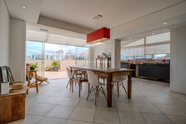 Imagem Apartamento com 3 Quartos à Venda, 204 m² em água Verde - Curitiba Imagem Apartamento com 3 Quartos à Venda, 204 m² em água Verde - Curitiba