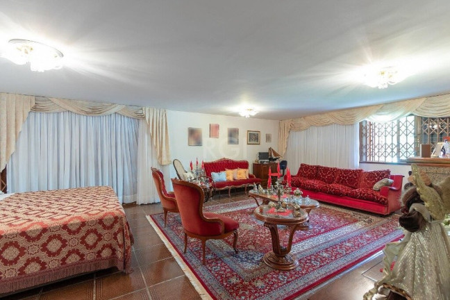 Imagem Casa com 4 Quartos à Venda, 725 m² em Vila Assunção - Porto Alegre Imagem Casa com 4 Quartos à Venda, 725 m² em Vila Assunção - Porto Alegre