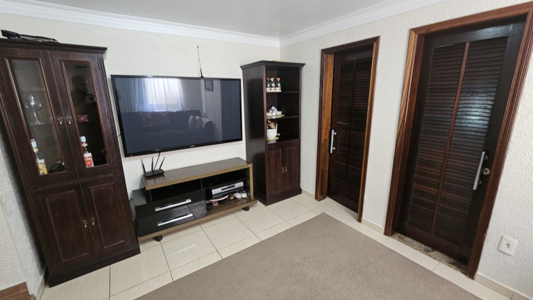 Imagem Sobrado com 5 Quartos à Venda, 202 m² em Botujuru - Mogi Das Cruzes