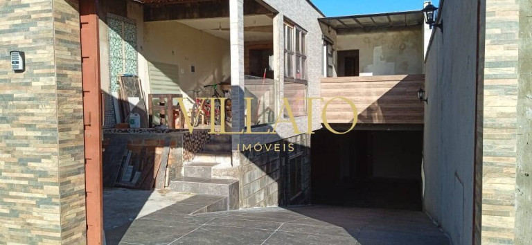 Imagem Casa com 4 Quartos à Venda, 232 m² em Residencial Petrópolis - Goiânia Imagem Casa com 4 Quartos à Venda, 232 m² em Residencial Petrópolis - Goiânia