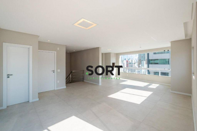 Imagem Cobertura com 4 Quartos à Venda, 240 m² em Centro - Balneário Camboriú