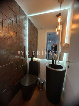 Imagem Apartamento com 3 Quartos à Venda, 134 m² em Vila Anastácio - São Paulo