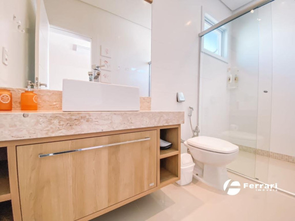 Imagem Casa de Condomínio com 5 Quartos à Venda, 380 m² em Centro - Xangri-lá