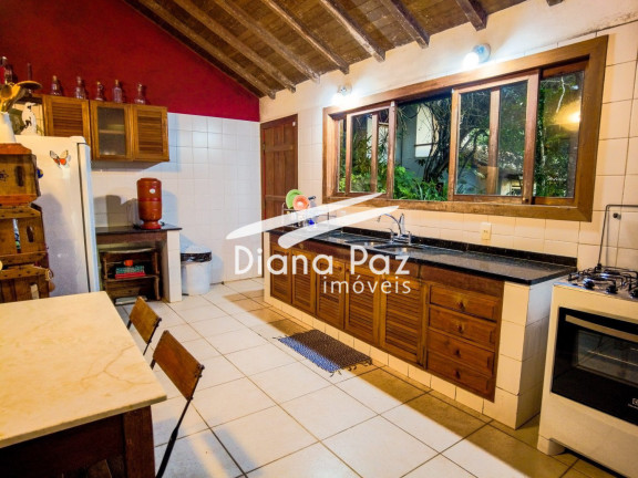 Imagem Casa com 4 Quartos à Venda, 355 m² em João Fernandes - Búzios Imagem Casa com 4 Quartos à Venda, 355 m² em João Fernandes - Búzios