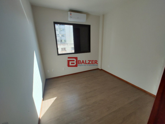 Imagem Apartamento com 4 Quartos à Venda, 295 m² em Centro - Florianópolis Imagem Apartamento com 4 Quartos à Venda, 295 m² em Centro - Florianópolis