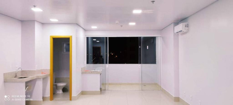 Sala Comercial à Venda, 47 m² em Park Lozandes - Goiânia