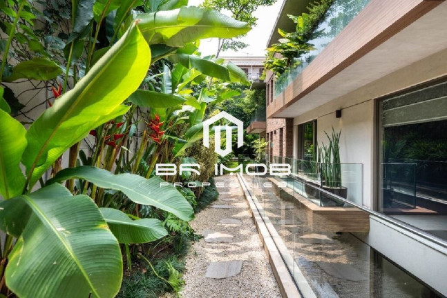 Imagem Casa com 3 Quartos à Venda, 628 m² em Alto De Pinheiros - São Paulo
