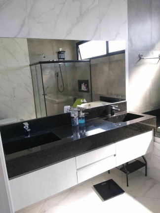 Imagem Casa com 3 Quartos à Venda, 367 m²