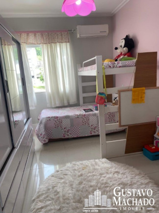 Imagem Casa com 3 Quartos à Venda, 240 m² em Jardim Belvedere - Volta Redonda Imagem Casa com 3 Quartos à Venda, 240 m² em Jardim Belvedere - Volta Redonda