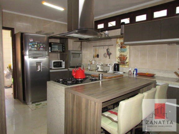 Imagem Casa com 3 Quartos à Venda, 300 m² em Parque Amador - Esteio Imagem Casa com 3 Quartos à Venda, 300 m² em Parque Amador - Esteio