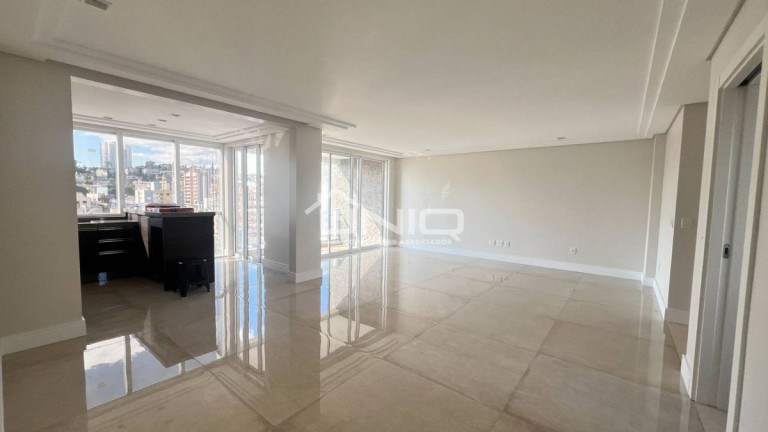 Imagem Apartamento com 3 Quartos à Venda, 190 m² em Centro - Pato Branco Imagem Apartamento com 3 Quartos à Venda, 190 m² em Centro - Pato Branco