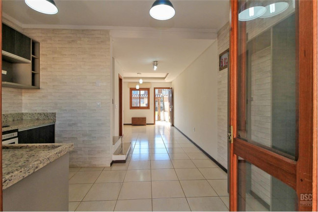 Imagem Casa com 2 Quartos à Venda, em Guarujá - Porto Alegre Imagem Casa com 2 Quartos à Venda, em Guarujá - Porto Alegre