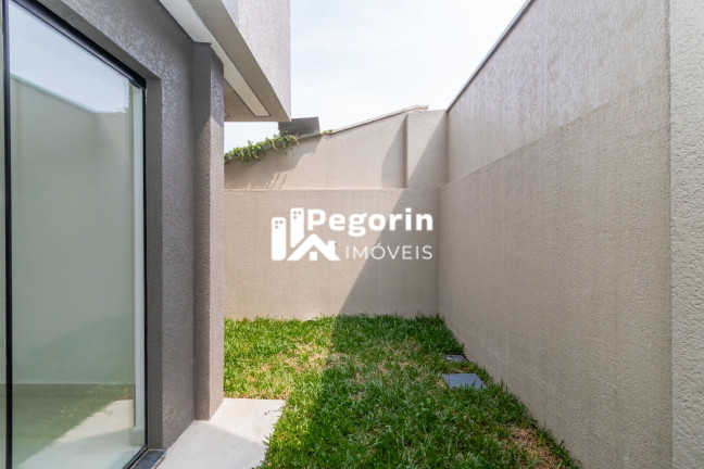 Imagem Sobrado com 3 Quartos à Venda, 110 m² em Uberaba - Curitiba