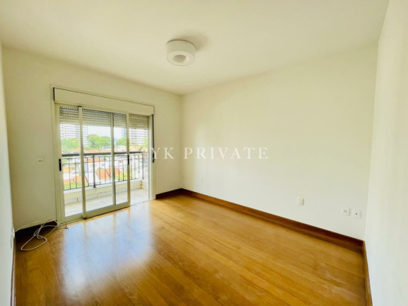 Imagem Apartamento com 3 Quartos à Venda, 215 m² em Sumaré - São Paulo