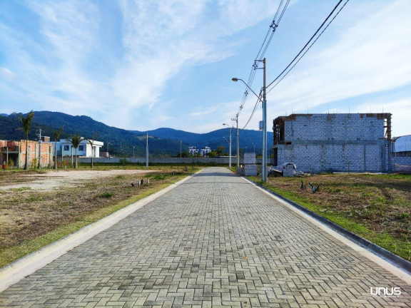 Imagem Terreno à Venda, 151 m² em Deltaville - Biguaçu Imagem Terreno à Venda, 151 m² em Deltaville - Biguaçu