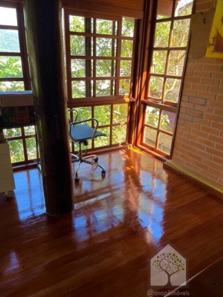 Imagem Casa com 4 Quartos à Venda, 237 m² em Itacorubi - Florianópolis Imagem Casa com 4 Quartos à Venda, 237 m² em Itacorubi - Florianópolis