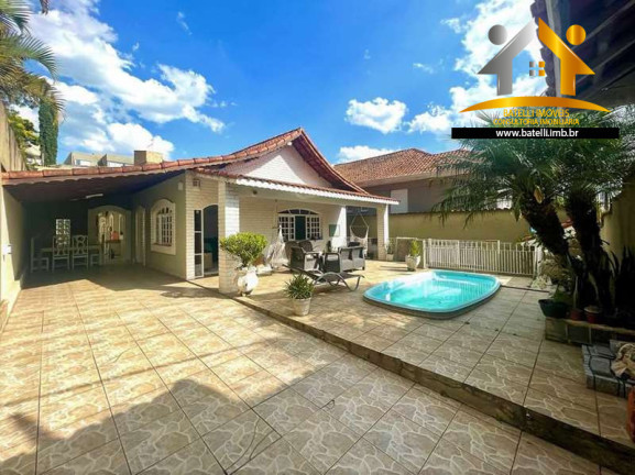 Casa com 3 Quartos à Venda, 131 m² em Granja Viana - Carapicuíba