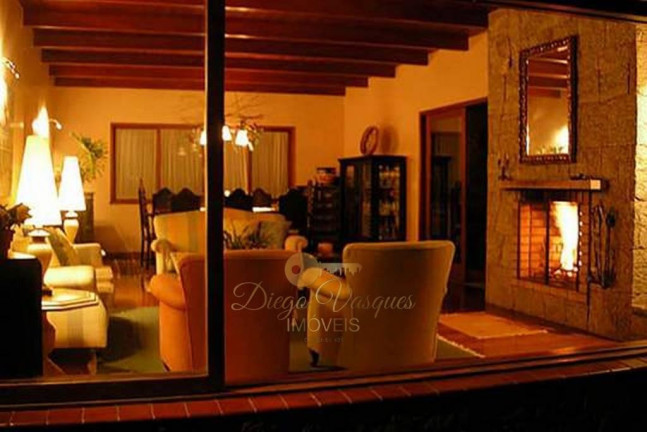 Imagem Casa com 4 Quartos à Venda, 400 m² em Parque Do Imbui - Teresópolis Imagem Casa com 4 Quartos à Venda, 400 m² em Parque Do Imbui - Teresópolis