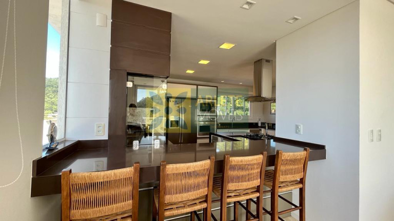 Imagem Cobertura com 3 Quartos à Venda, 270 m² em Bombas - Bombinhas Imagem Cobertura com 3 Quartos à Venda, 270 m² em Bombas - Bombinhas