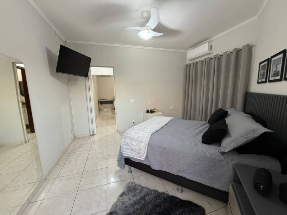 Imagem Sobrado com 5 Quartos à Venda, 600 m² em Jardim Califórnia - Cuiabá Imagem Sobrado com 5 Quartos à Venda, 600 m² em Jardim Califórnia - Cuiabá