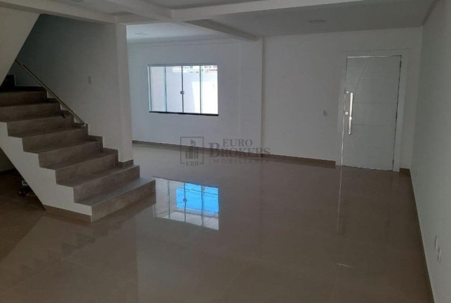 Imagem Sobrado com 3 Quartos à Venda, 155 m² em Centro - Balneário Camboriú Imagem Sobrado com 3 Quartos à Venda, 155 m² em Centro - Balneário Camboriú