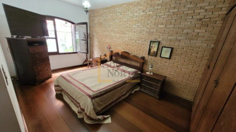 Imagem Casa com 3 Quartos à Venda, 495 m² em Vila Rosália - Guarulhos Imagem Casa com 3 Quartos à Venda, 495 m² em Vila Rosália - Guarulhos