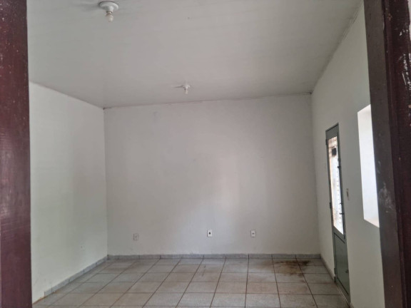 Imagem Casa com 2 Quartos à Venda, 380 m² em Cuiabá Imagem Casa com 2 Quartos à Venda, 380 m² em Cuiabá