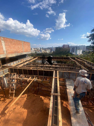 Imagem Casa com 4 Quartos à Venda, 463 m² em Portal Do Sol - Contagem Imagem Casa com 4 Quartos à Venda, 463 m² em Portal Do Sol - Contagem