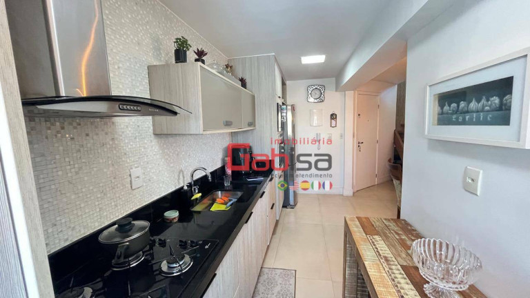 Imagem Cobertura com 4 Quartos à Venda, 130 m² em Braga - Cabo Frio Imagem Cobertura com 4 Quartos à Venda, 130 m² em Braga - Cabo Frio