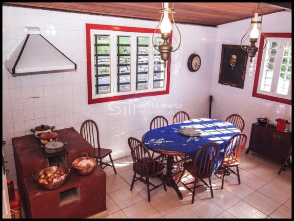 Imagem Imóvel com 7 Quartos à Venda, 120.900 m² em Vila Bom Jardim - Bananal Imagem Imóvel com 7 Quartos à Venda, 120.900 m² em Vila Bom Jardim - Bananal