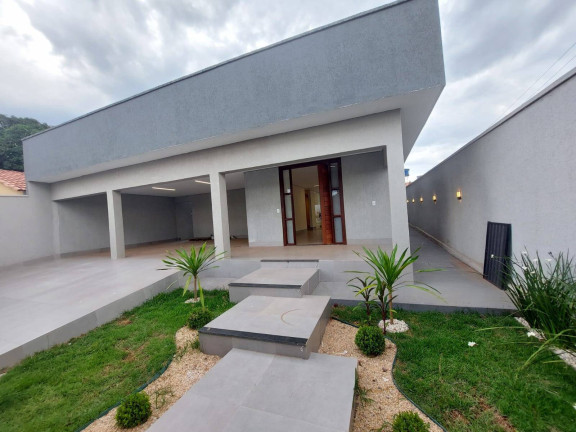 Casa com 3 Quartos à Venda, 394 m² em Setor Leste Universitário - Goiânia