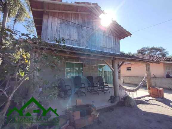 Imagem Casa com 5 Quartos à Venda, 250 m² em Costeira - Balneário Barra Do Sul Imagem Casa com 5 Quartos à Venda, 250 m² em Costeira - Balneário Barra Do Sul