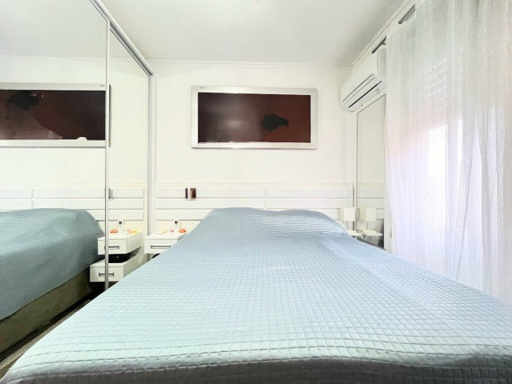 Imagem Imóvel com 1 Quarto à Venda, em Petrópolis - Porto Alegre Imagem Imóvel com 1 Quarto à Venda, em Petrópolis - Porto Alegre