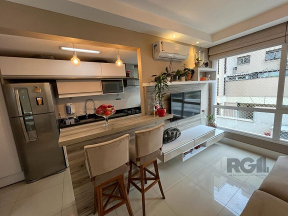 Imagem Apartamento com 3 Quartos à Venda, 83 m² em Santana - Porto Alegre Imagem Apartamento com 3 Quartos à Venda, 83 m² em Santana - Porto Alegre