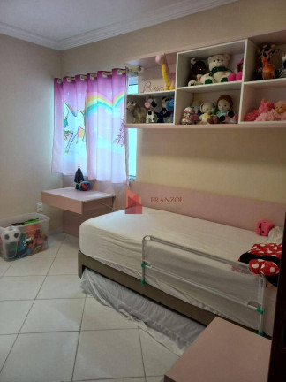 Imagem Sobrado com 3 Quartos à Venda, 180 m² em Ariribá - Balneário Camboriú Imagem Sobrado com 3 Quartos à Venda, 180 m² em Ariribá - Balneário Camboriú